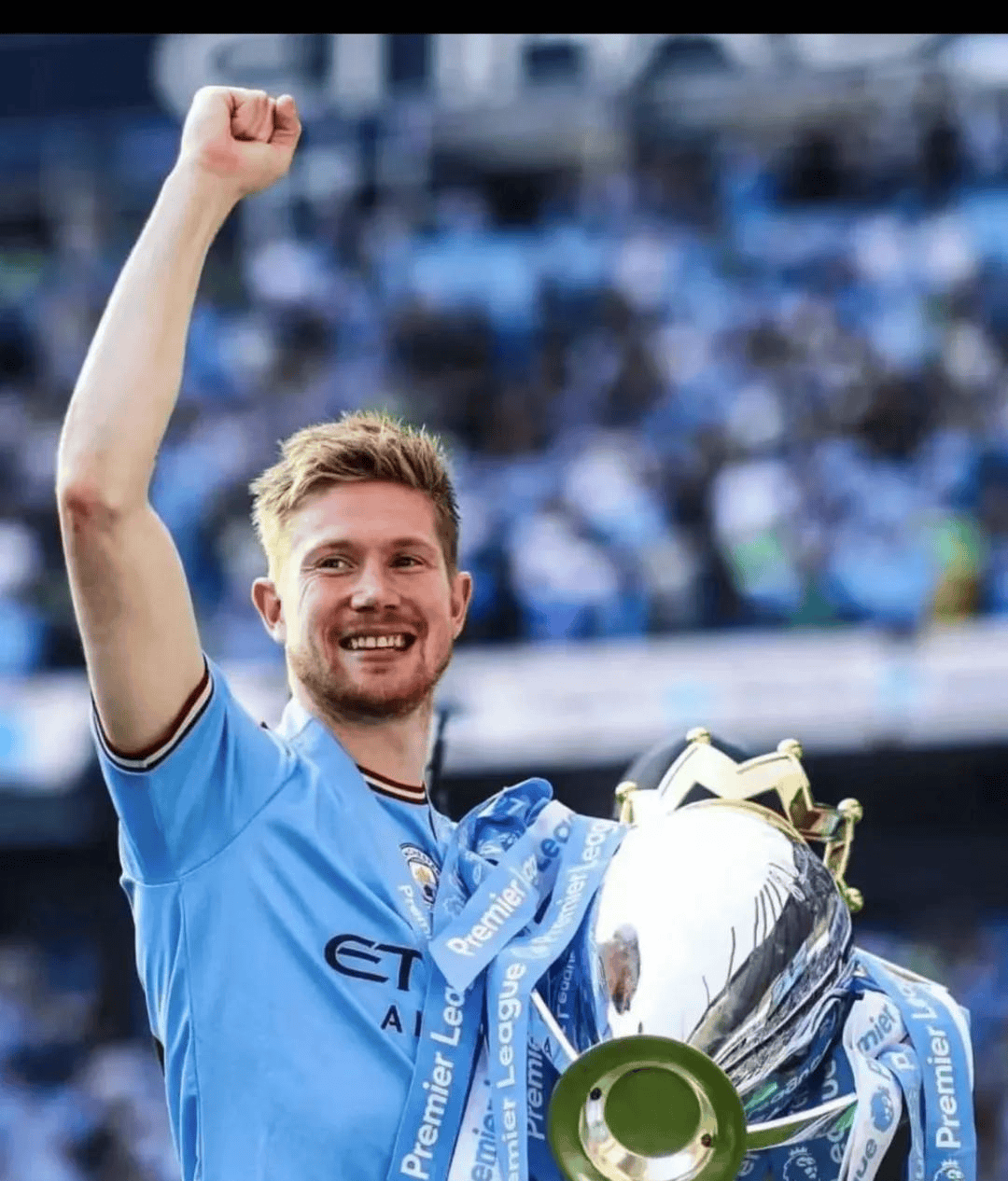 郭晶晶也没想到，霍启刚会因香港火灾后的这一举动，实现口碑暴增